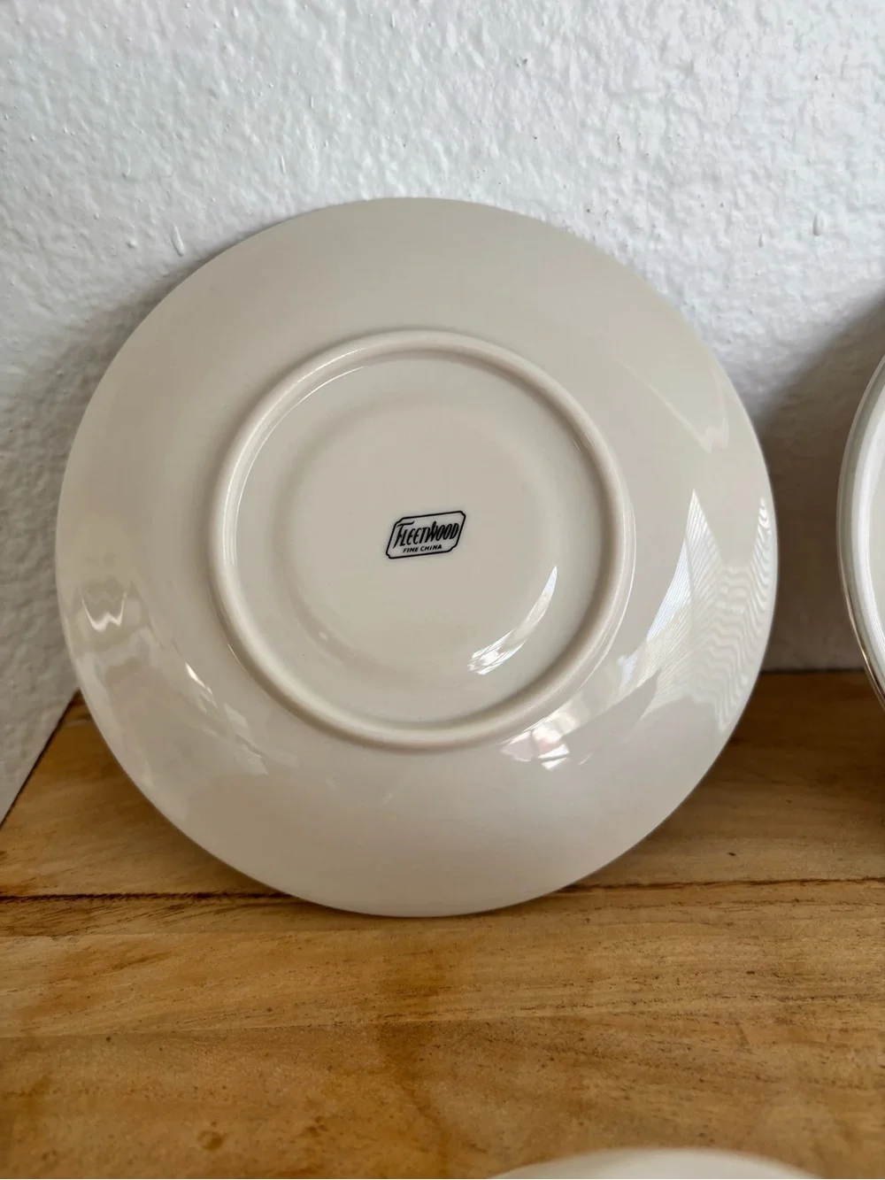 Fleetwood Fine China 4-Piece Tea Cups & Saucers Set
